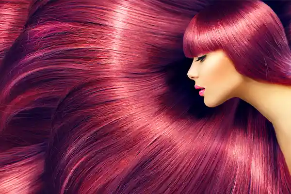 Frau mit rotem Haar